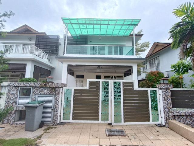 Residential House for sale in Malaka