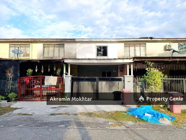 Terraced House for sale in Tanjong Sepat, Selangor