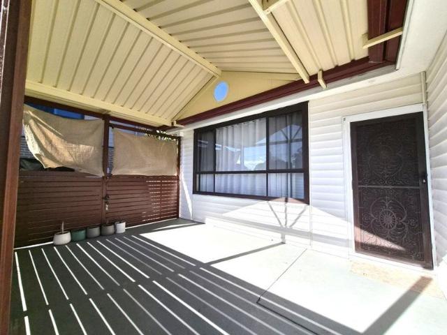 House for rent in Minto, Sydney
