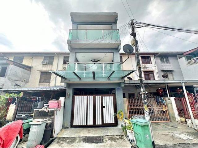 Terraced House for sale in Country Heights Damansara, Kuala Lumpur