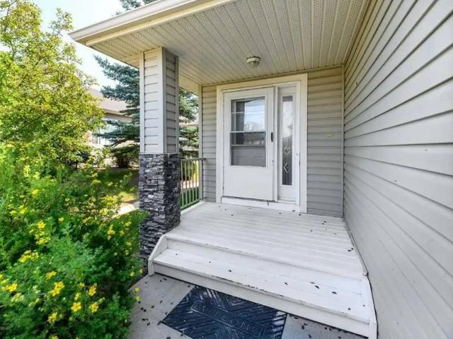 House for rent in The Cove, Chestermere