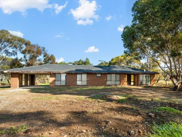 Cottage for rent in Lara, Victoria