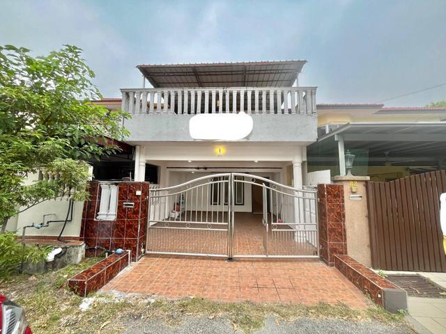 Terraced House for sale in Seri Kembangan, Majlis Bandaraya Subang Jaya