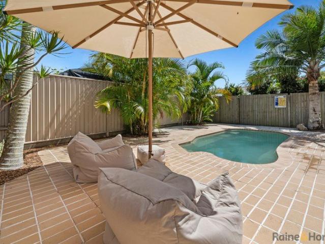 Duplex for sale in Pottsville, New South Wales