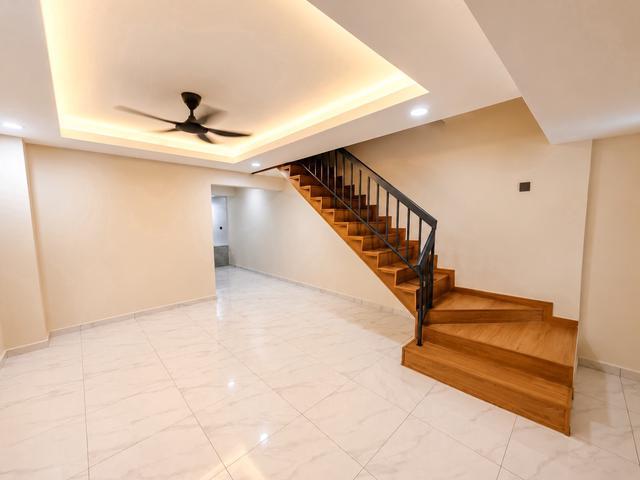 Terraced House for sale in Ulu Tiram, Johor