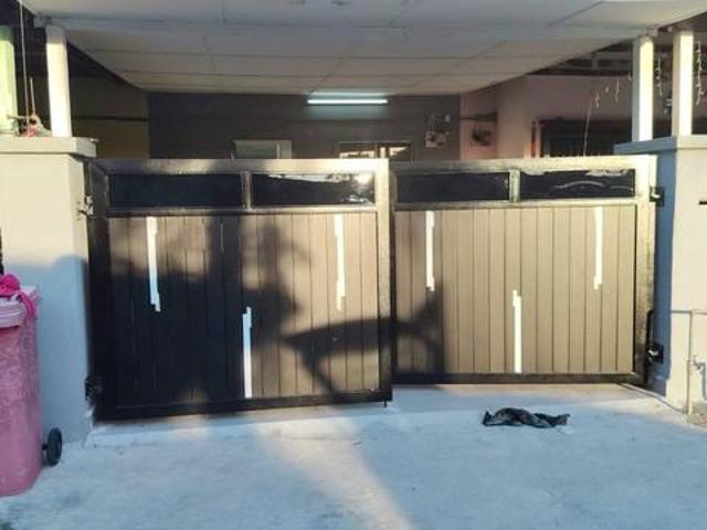 Terraced House for sale in Tanjong Sepat, Selangor