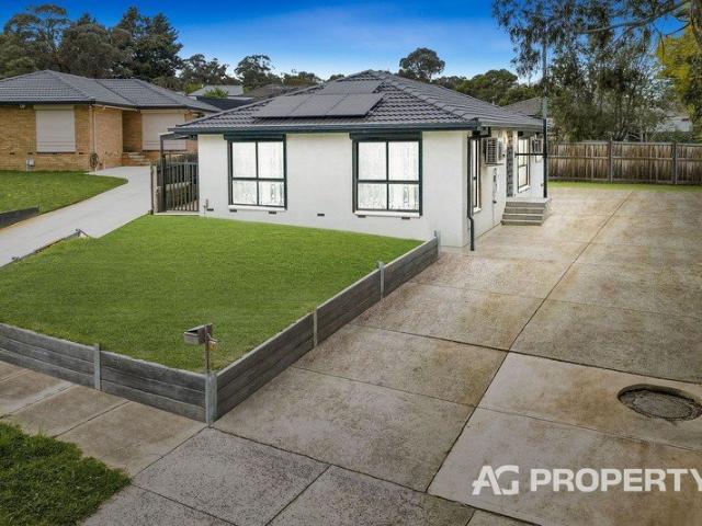 House for sale in Hampton Park, Melbourne
