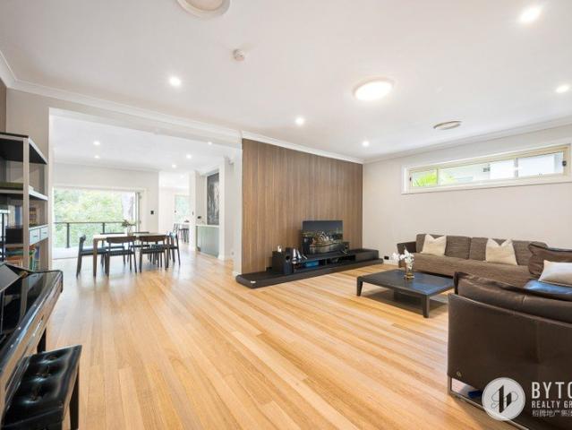 House for sale in Lower North Shore, Sydney