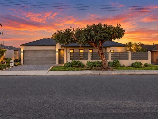 Villa for sale in Stirling, Western Australia