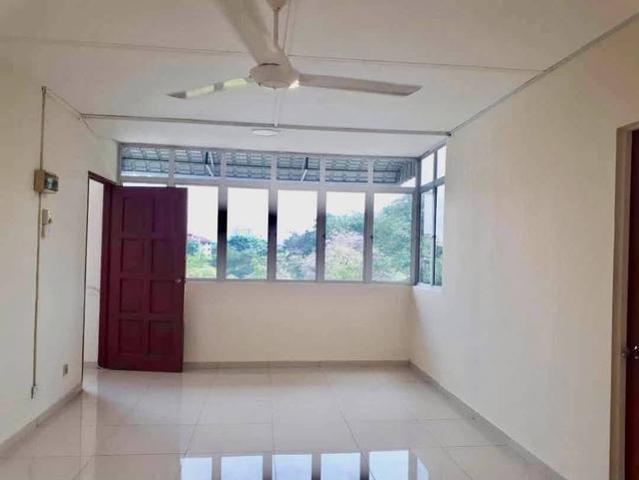 Flat for sale in Shah Alam, Petaling