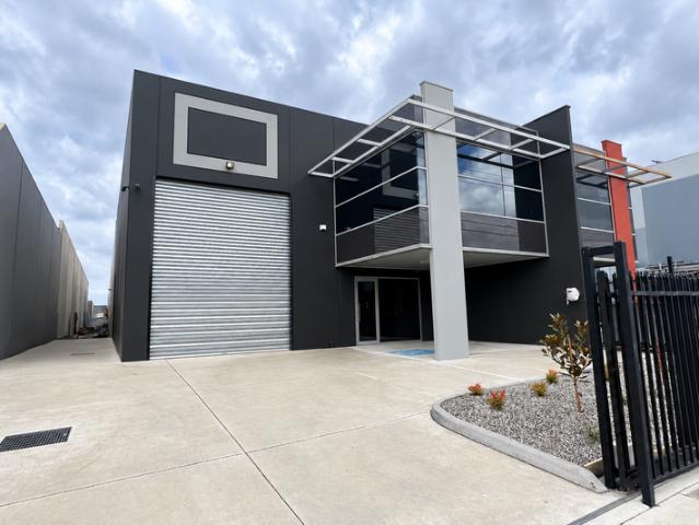 Warehouse for rent in Campbellfield, Melbourne