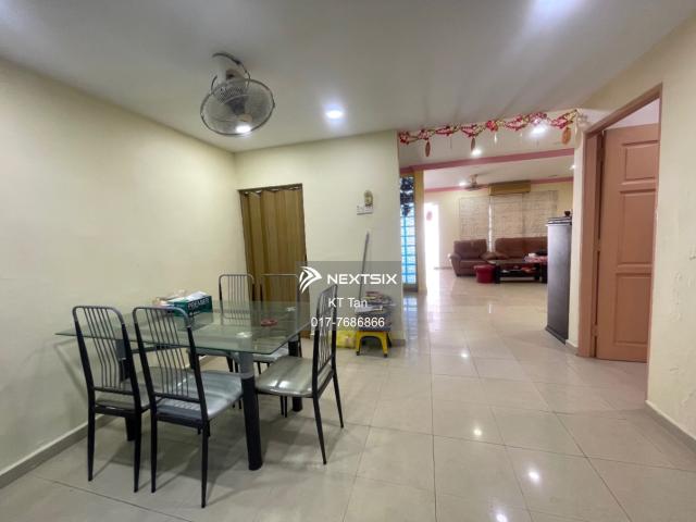 Residential House for sale in Malaka