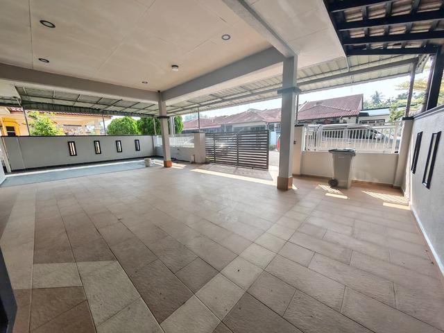 Residential House for sale in Malaka