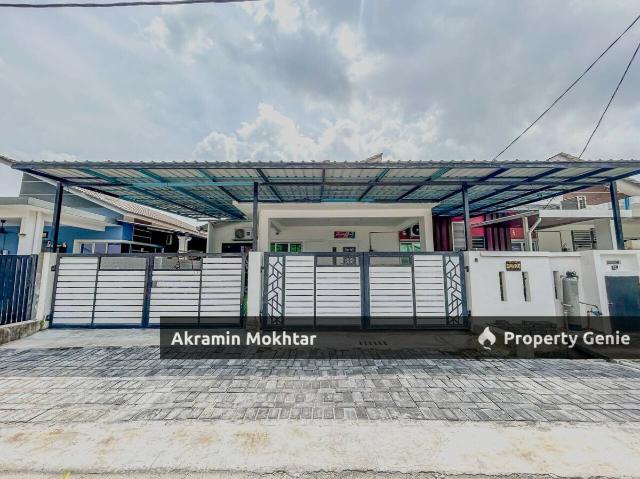 Residential House for sale in Tanjong Sepat, Selangor