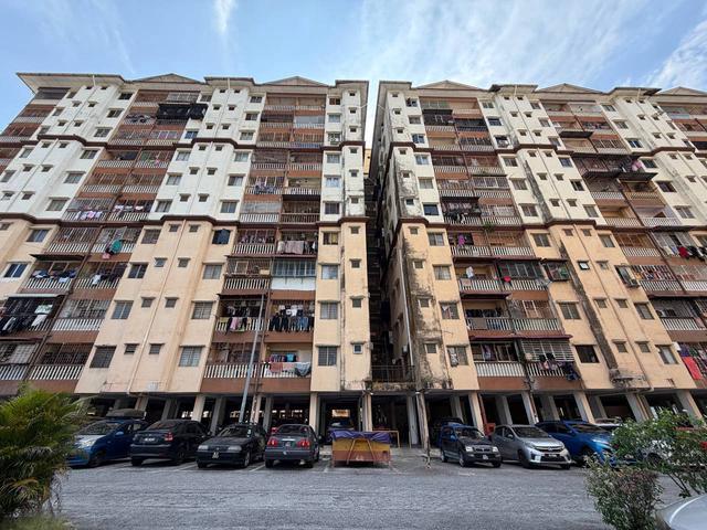 Flat for sale in Selayang, Selangor