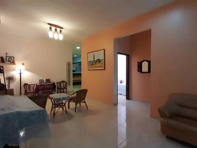 Terraced House for sale in Malaka