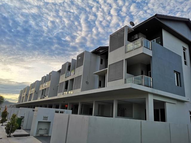 Townhouse for sale in Wellesley, Penang