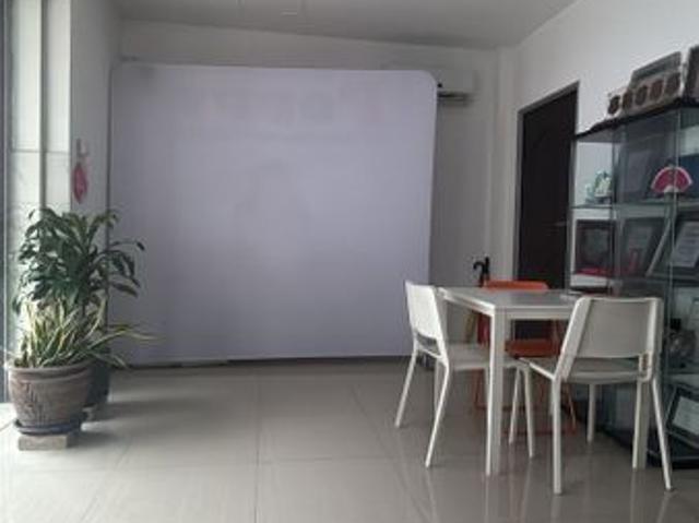 Shop for rent in Petaling, Subang Jaya