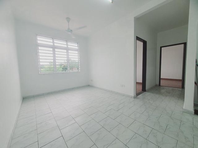 Apartment for sale in Malaka