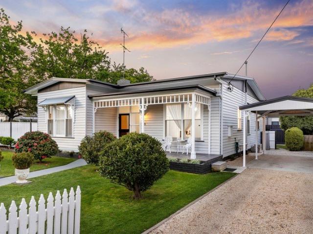 House for sale in Colac, Shire of Colac Otway