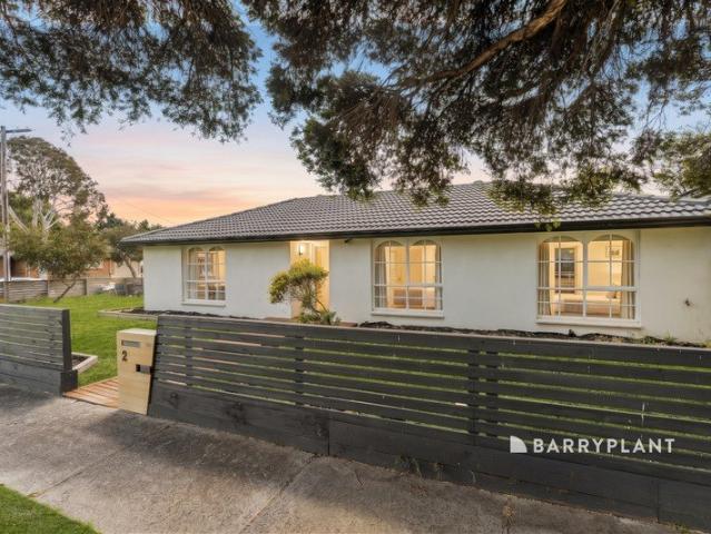 House for sale in Hampton Park, Melbourne