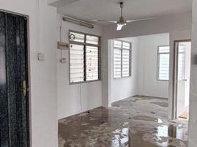 Flat for sale in Wellesley, Penang
