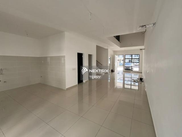 Shop for sale in Bukit Ledang, Johor