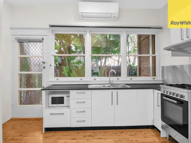 Apartment for rent in Experiment Farm, Sydney