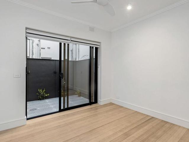 Apartment for rent in St Kilda, Melbourne