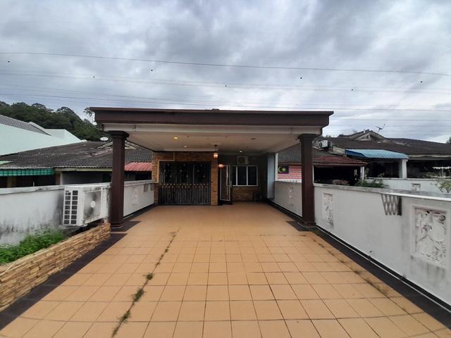 Terraced House for sale in Tanjong Sepat, Selangor