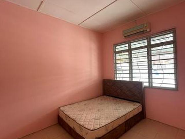Terraced House for rent in Tanjong Sepat, Selangor