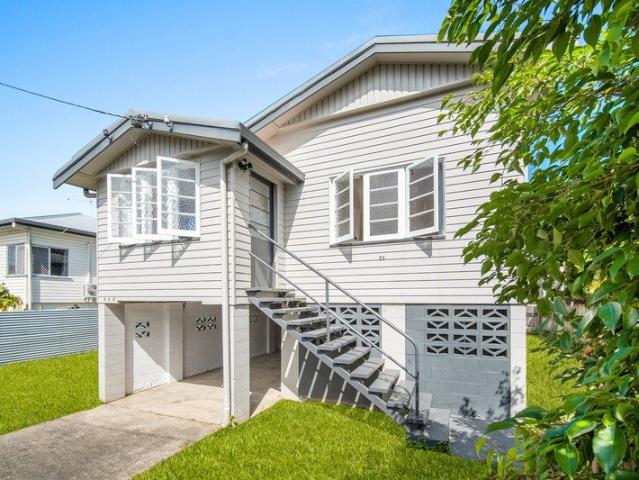 House for sale in Mooroobool, Cairns