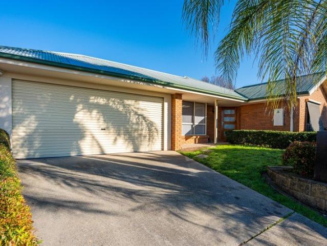 House for sale in West Wodonga, Victoria