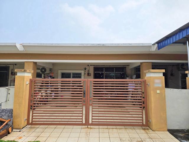 Terraced House for sale in Bahau, Jempol