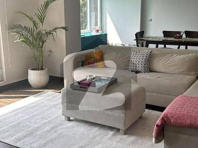 Apartment for rent in Karachi