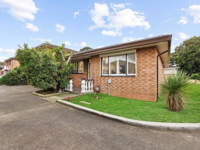 Villa for sale in Sydney, New South Wales