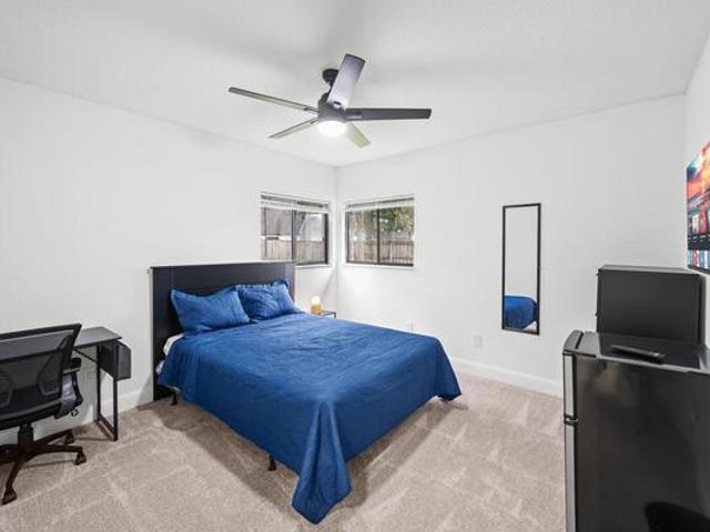 Room for rent in Palm Coast, Florida