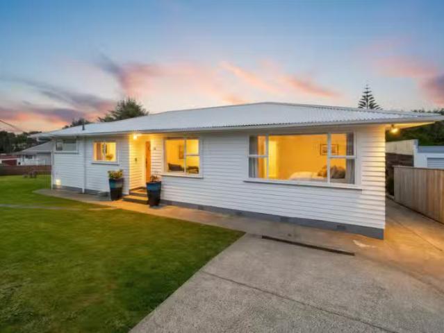House for rent in Matata, Wellington