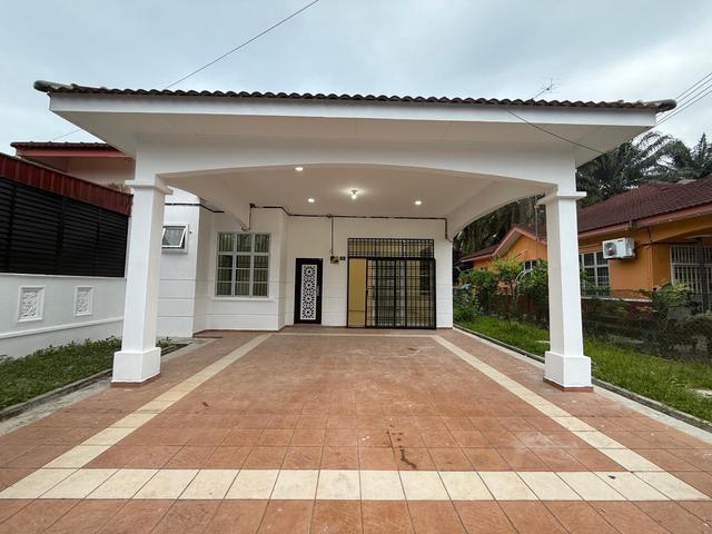 Residential House for sale in Kluang, Johor