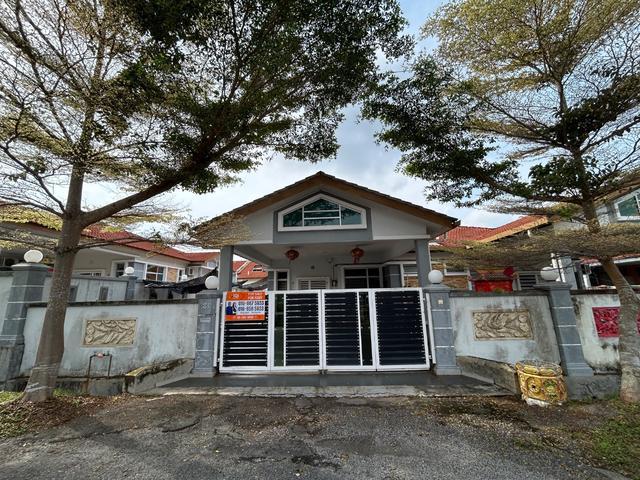 Residential House for sale in Sungai Udang, Malaka