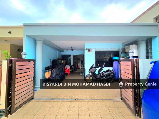 Terraced House for sale in Langat, Kuala Lumpur