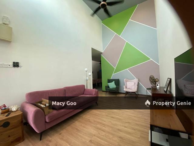 Terraced House for sale in Malaka