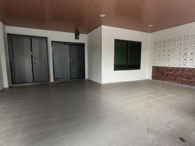 Terraced House for rent in Malaka
