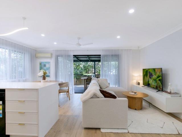 Townhouse for sale in Carina, Greater Brisbane