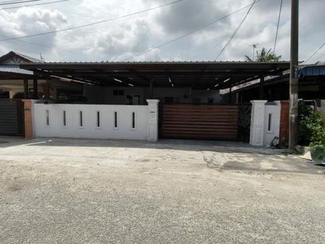 Residential House for sale in Lunas, Kedah