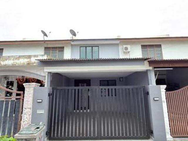 Terraced House for sale in Ulu Tiram, Johor