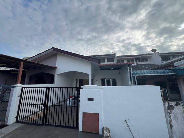 Terraced House for sale in Cheng, Malaka