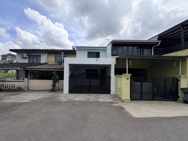 Terraced House for sale in Ulu Tiram, Johor