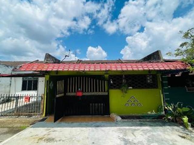 Terraced House for sale in Cheng, Malaka