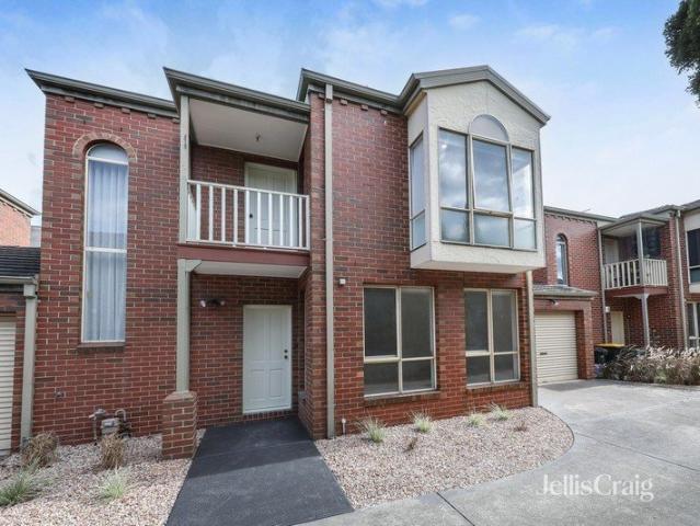 Townhouse for rent in Williamstown North, Melbourne